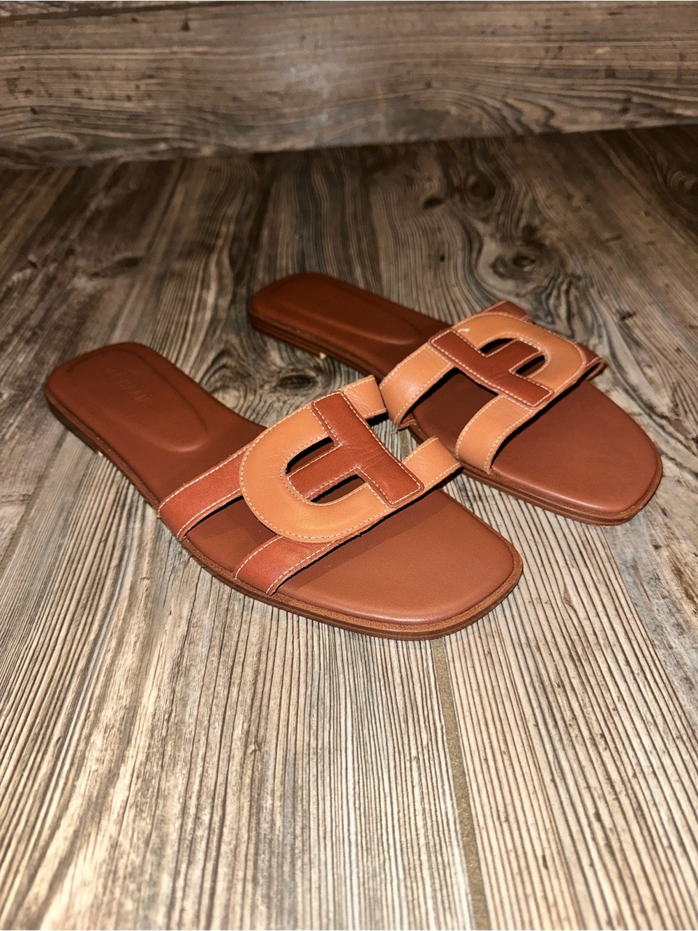 Cole Haan Women's Tan Two-Tone Slide Sandals Classic Cushioned Soft Size 10